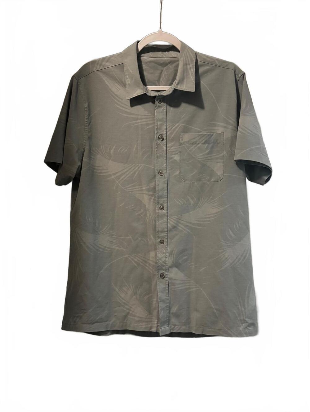 Men’s Vuori Shirt Size L